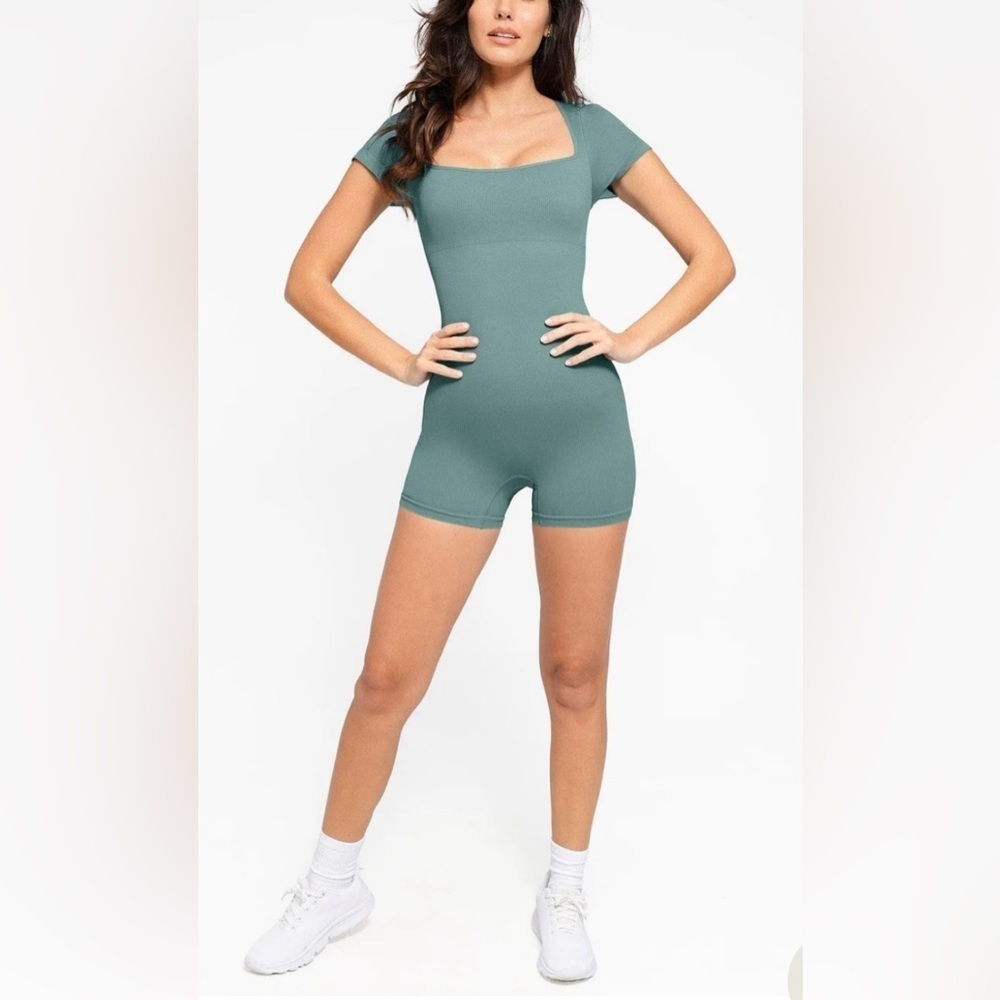 POPILUSH Shapewear Seamless Rib Square Neck Cap Sleeve Romper